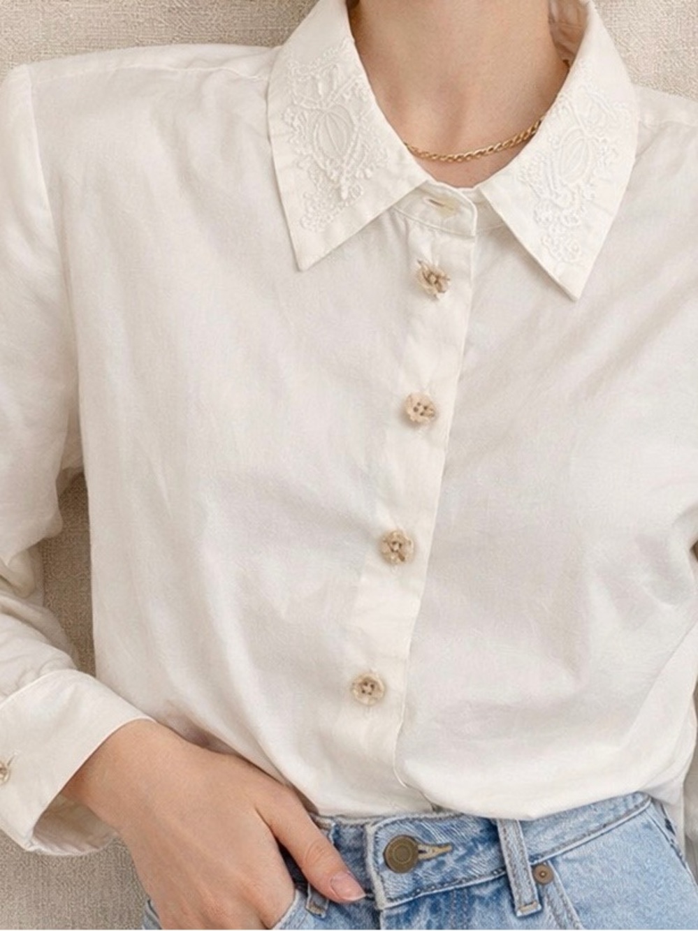 Vintage Jones New York Cream Embroidered Collar Button-Down 90’s Structured